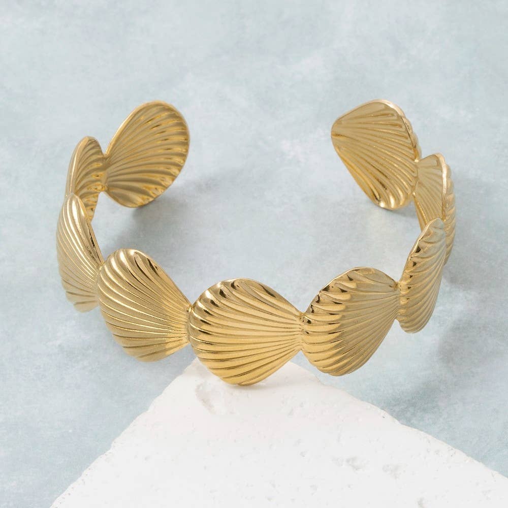 Asinda Ridged Clam Sea Shell Cuff Bracelet PREORDER