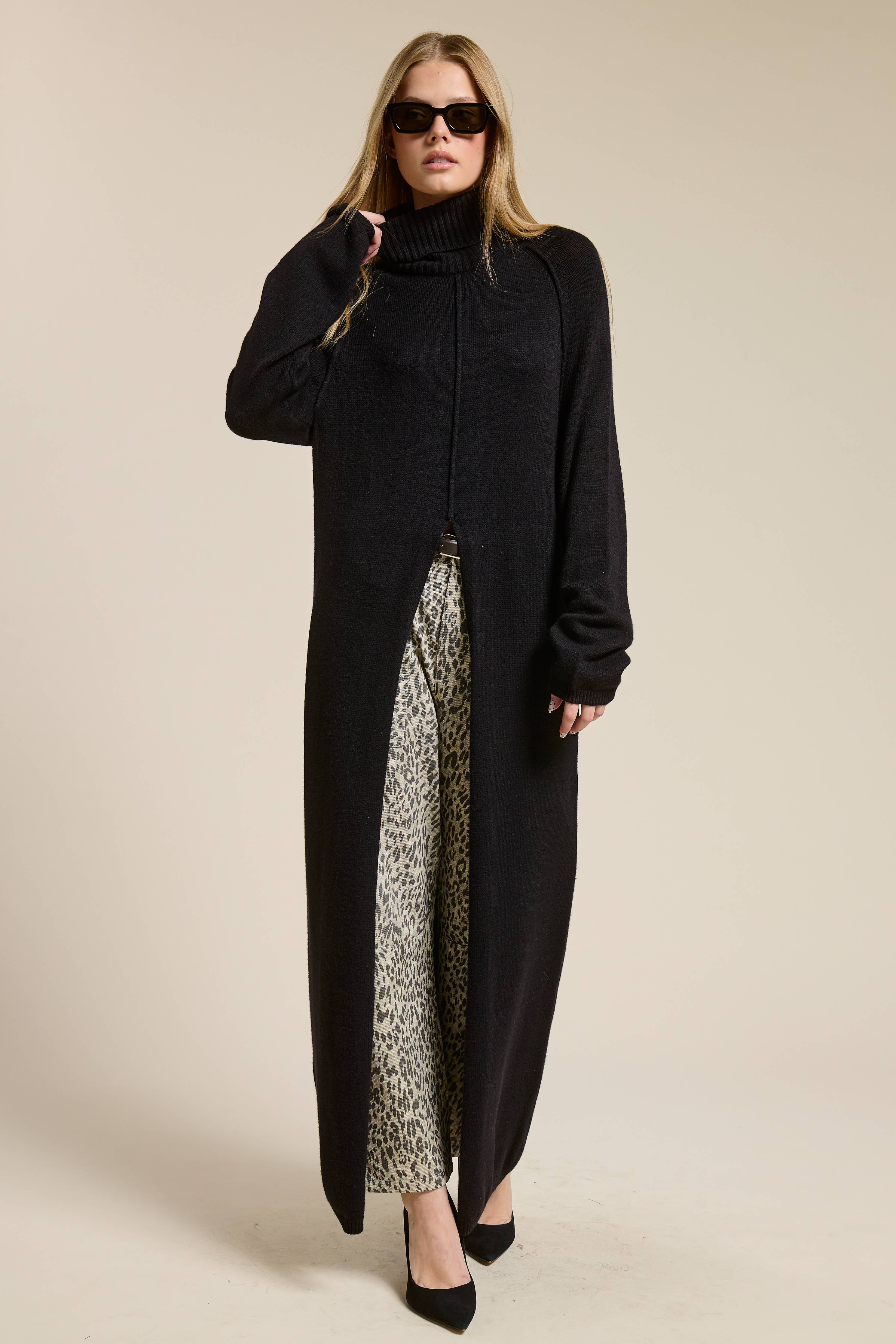 Vale Ribbed Turtleneck Tunic Sweater