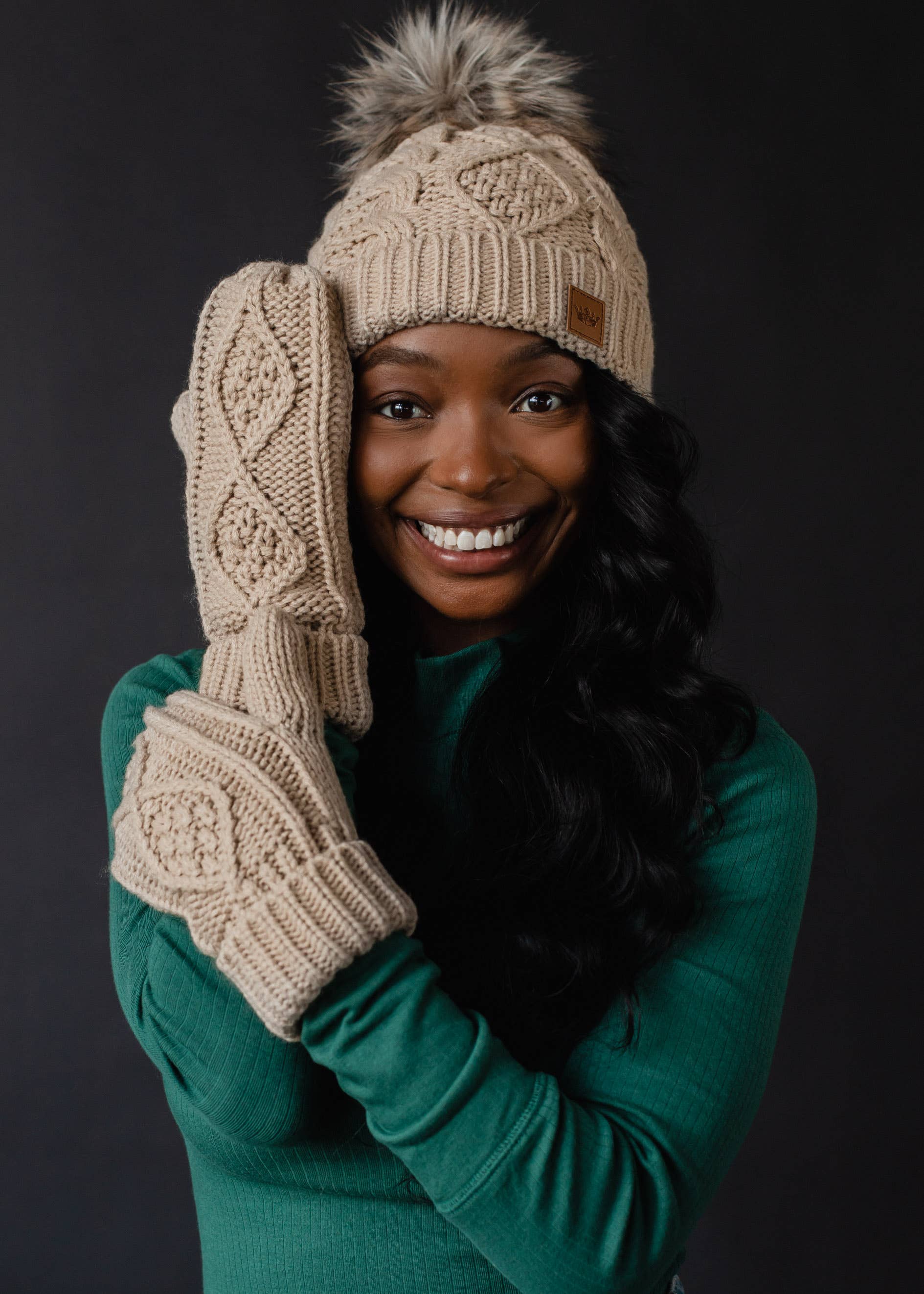Rory Taupe Cable Knit Mittens