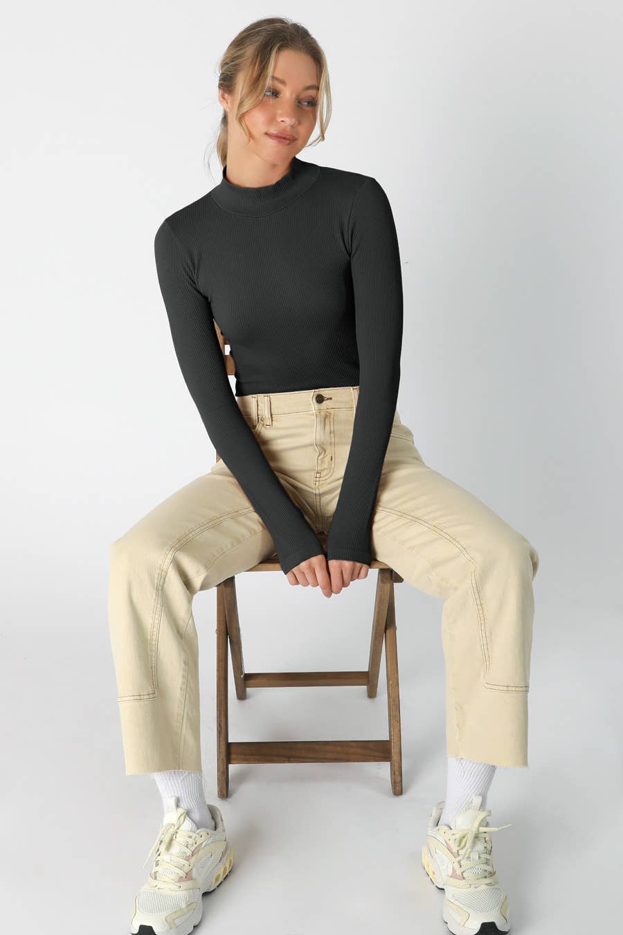 Nikibiki Gullie Ribbed Mock Neck Top