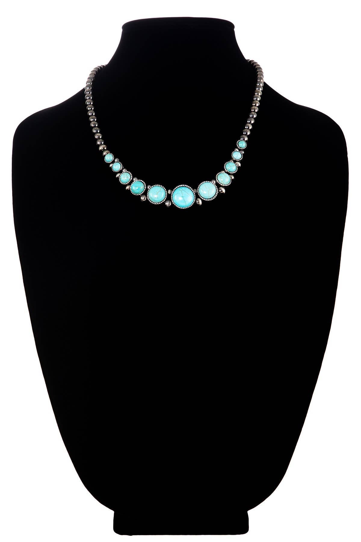 Western Design Metallic Pearl Necklace Set
