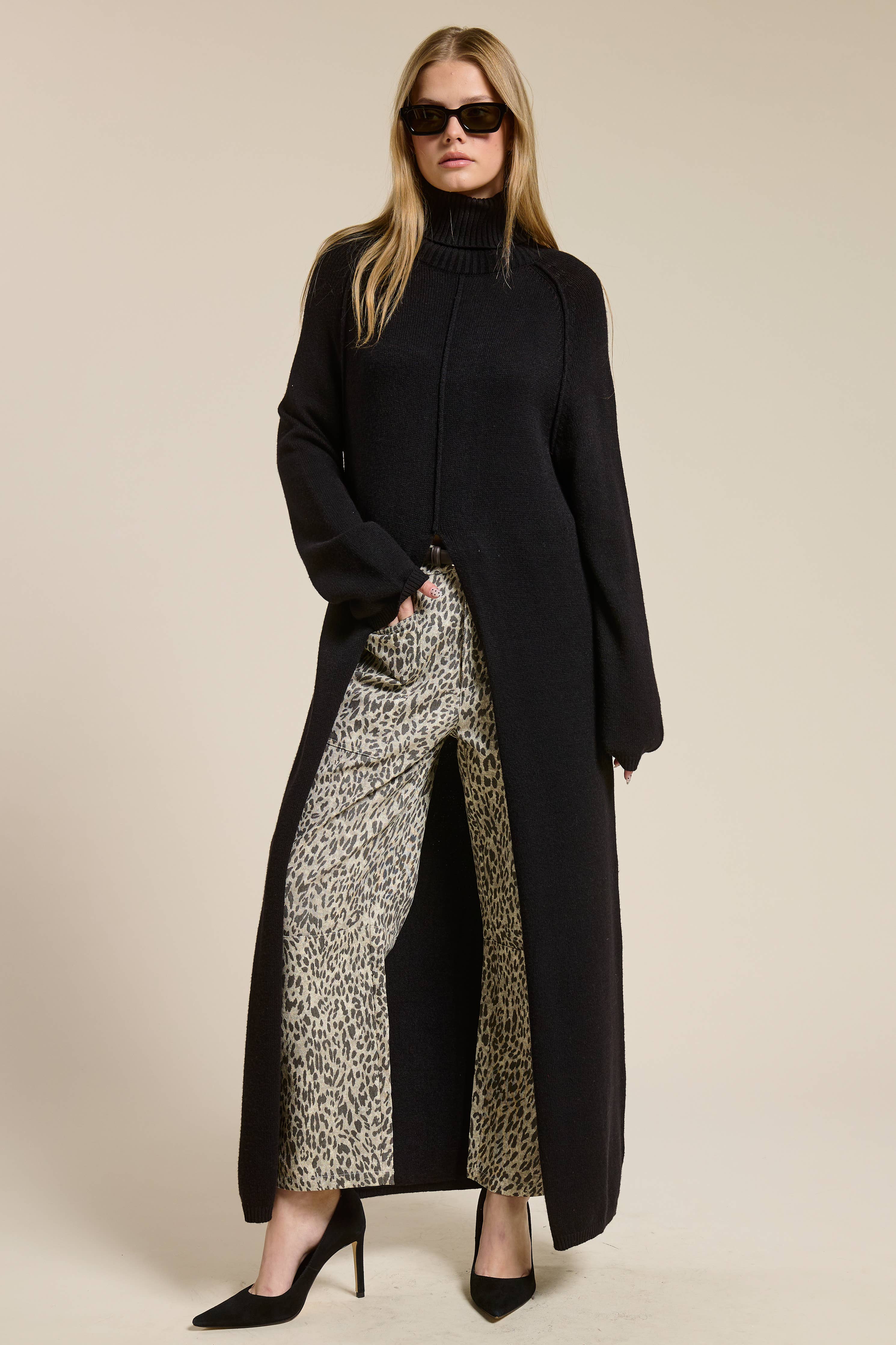 Vale Ribbed Turtleneck Tunic Sweater