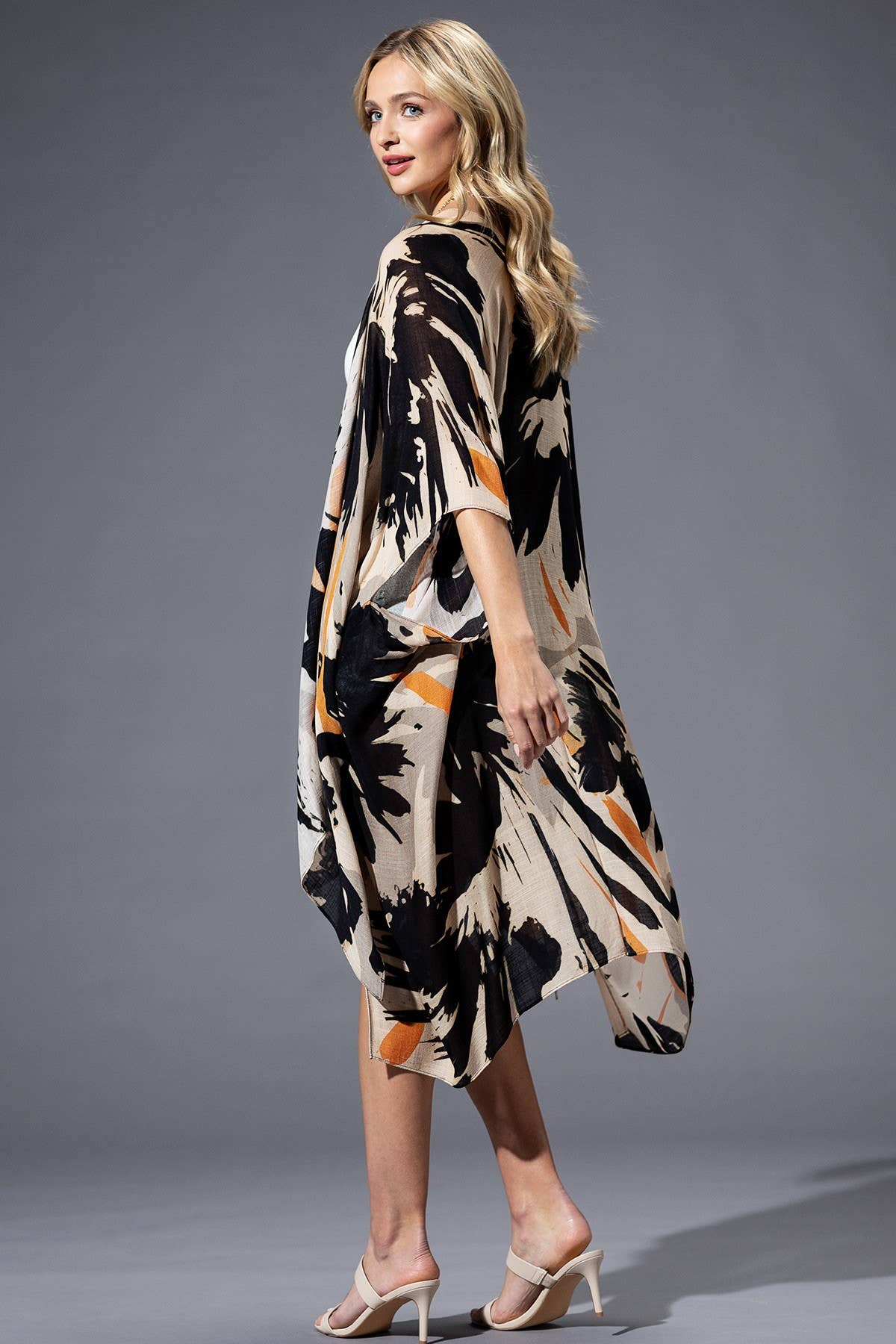Hayden Ember Kimono