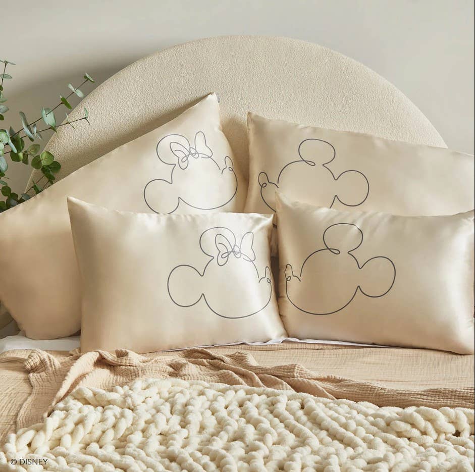 KITSCH & Mickey and Minnie Satin Pillowcase  Mrs.Mouse-Cream